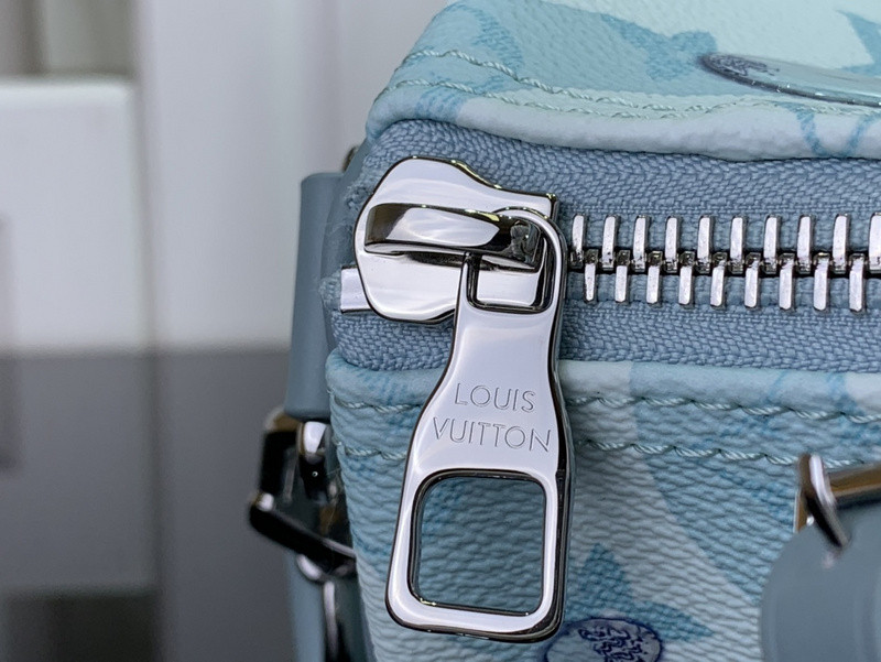 LVT PURSE