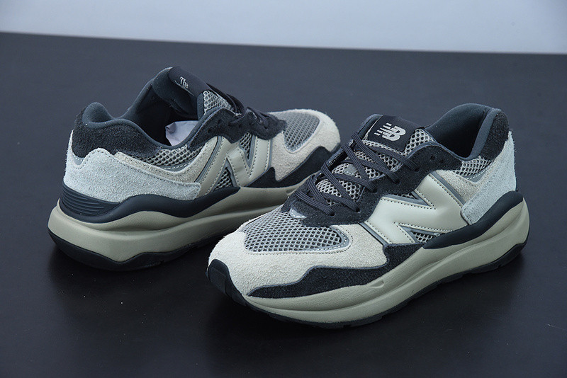 new balance sneaker