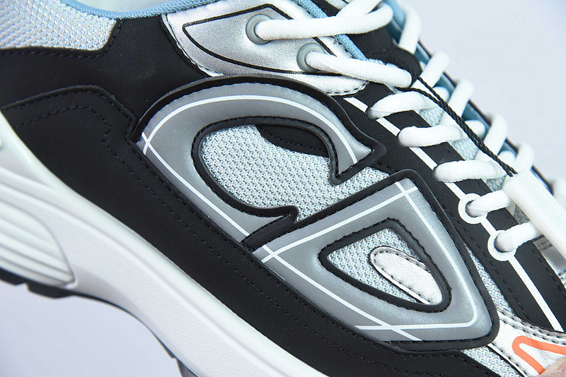 dio* sneaker