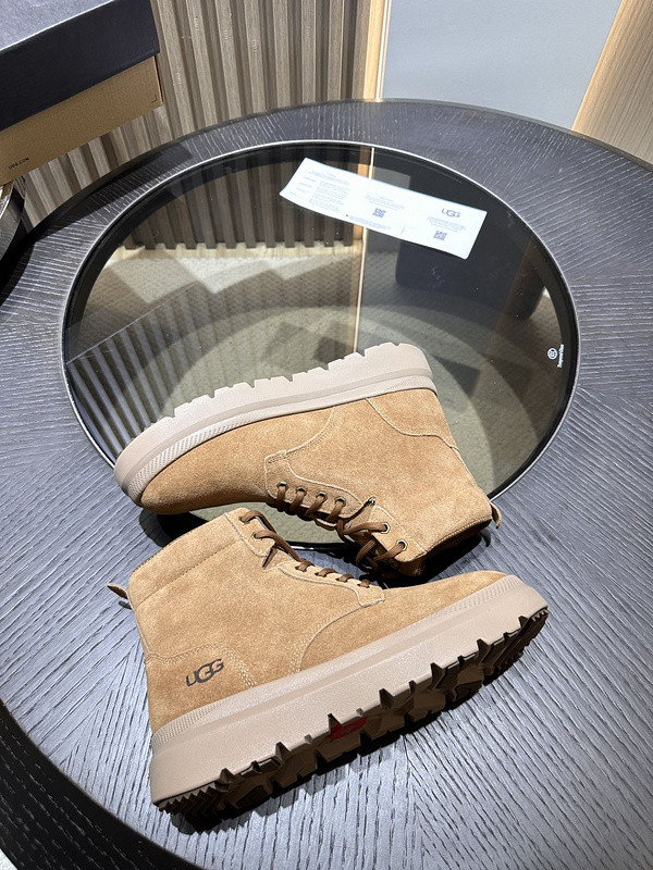 UGG