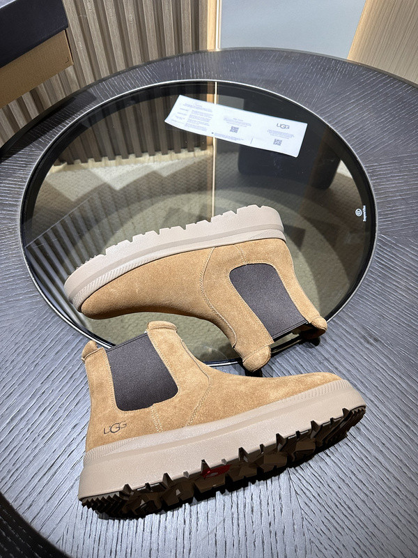 UGG