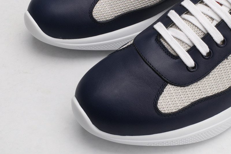pr sneaker