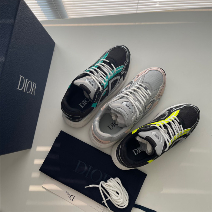 dio* sneaker