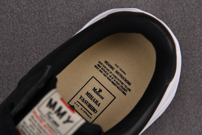 Ma*s*n mihara yasuhiro sneaker