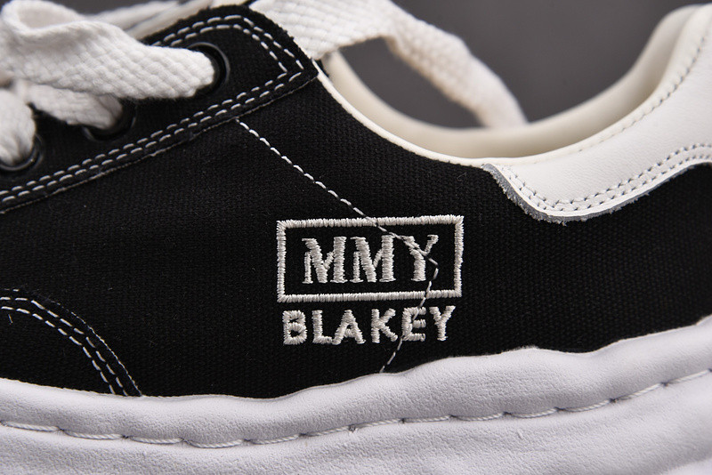 Ma*s*n mihara yasuhiro sneaker