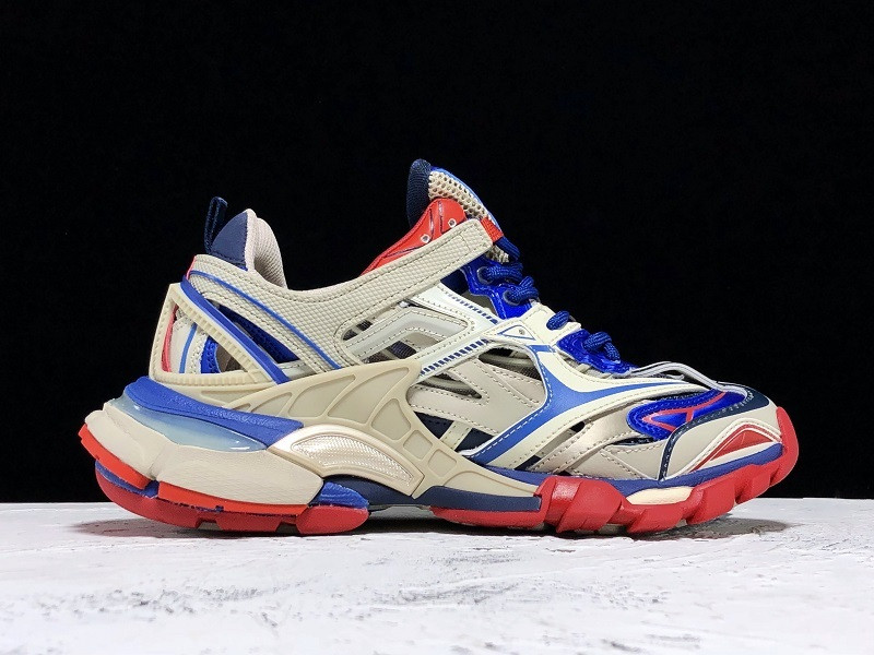 bc track sneaker