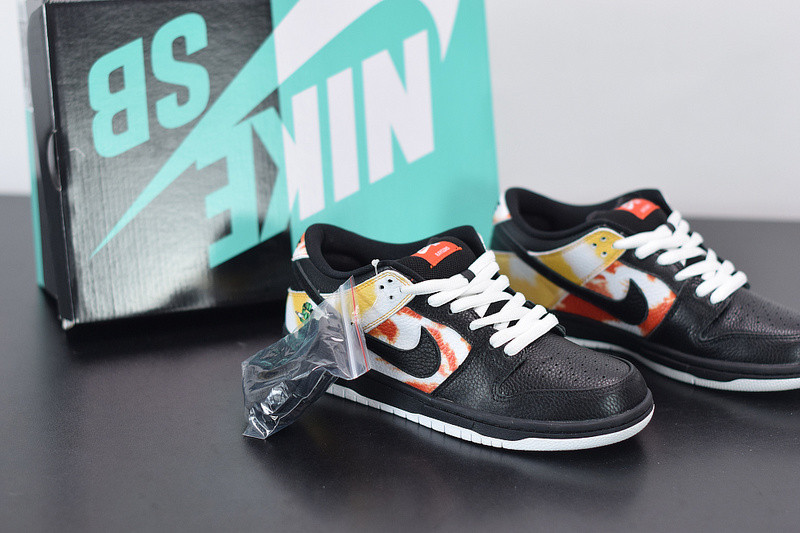 nike sb dunk low “raygun tie-dye” bq6832-001