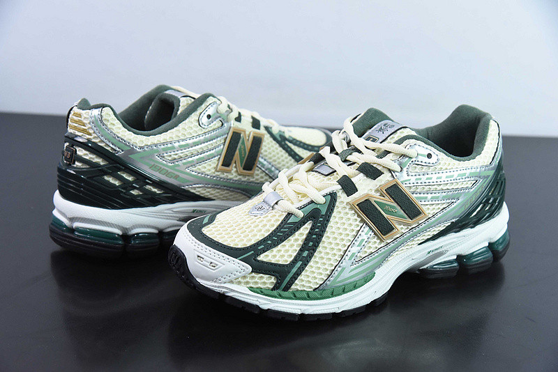 new balance sneaker