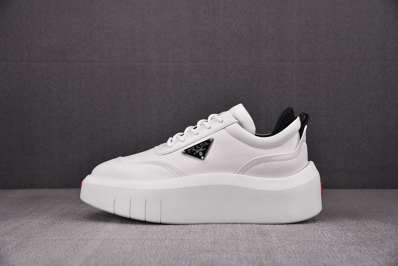 pr sneaker