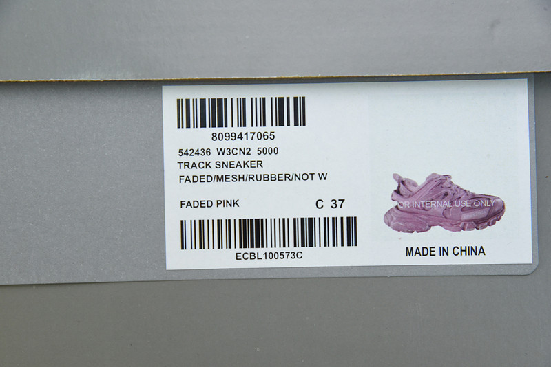 bc track sneaker