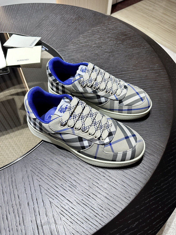 B**rry sneaker