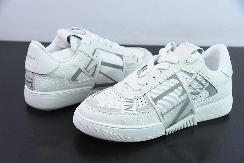 valentino sneaker