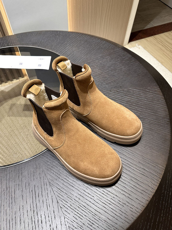 UGG