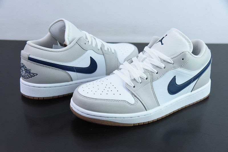 Air Jordan 1 Low 