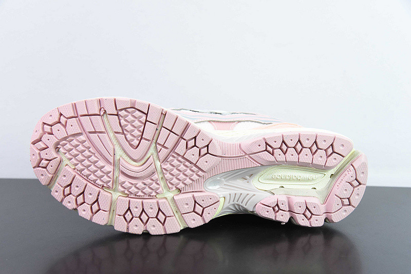 new balance sneaker