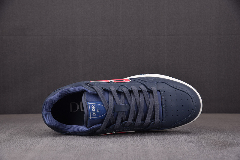 dio* sneaker
