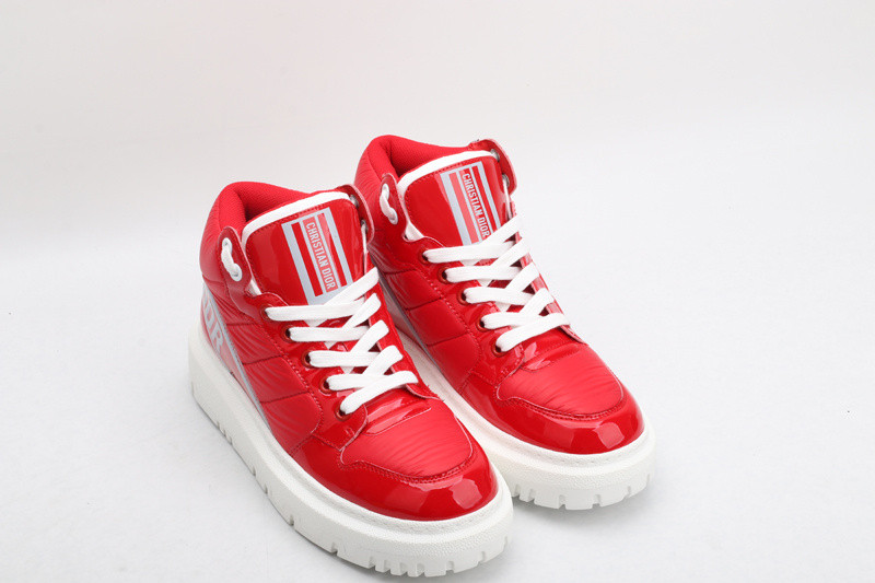 dio* sneaker