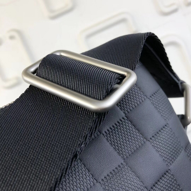 LVT PURSE