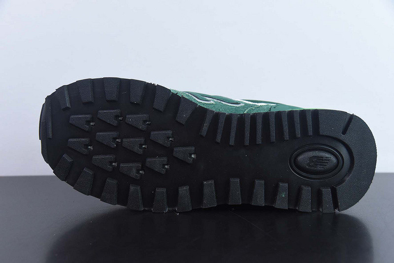 new balance sneaker