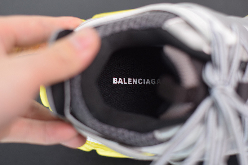 bc track sneaker