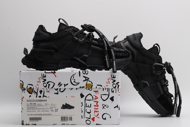 dg sneaker