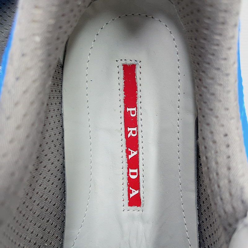 pr sneaker