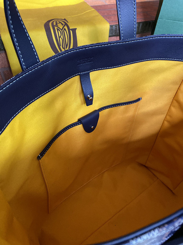 GOYARD PURSE