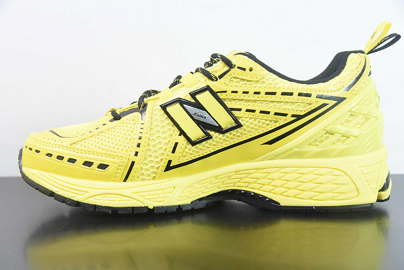 new balance sneaker