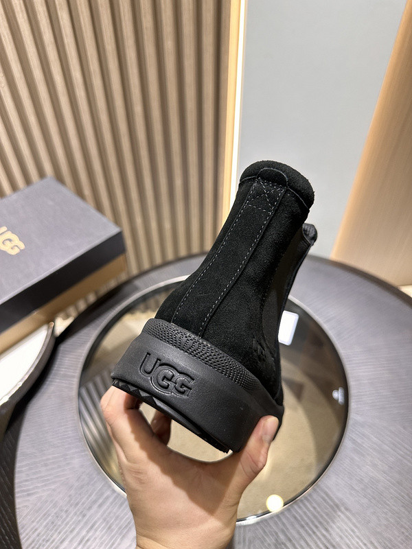 UGG