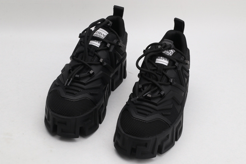 vs sneakers