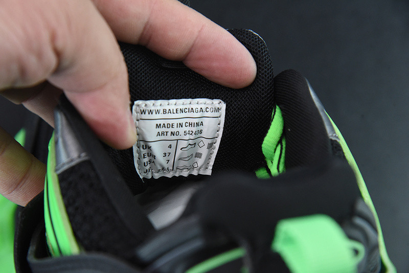 bc track sneaker