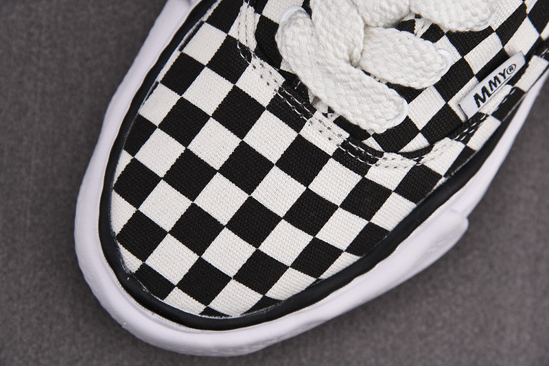 Ma*s*n mihara yasuhiro sneaker