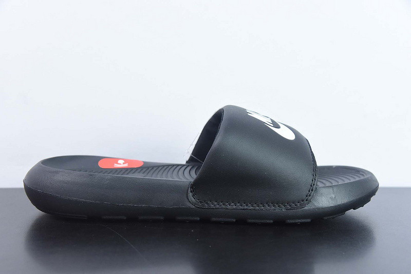 nike sandals
