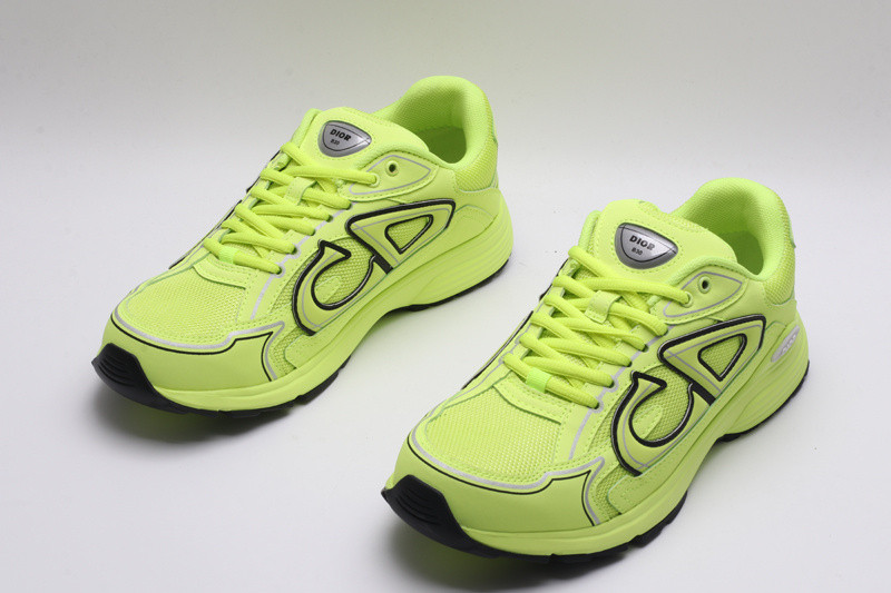 dio* sneaker