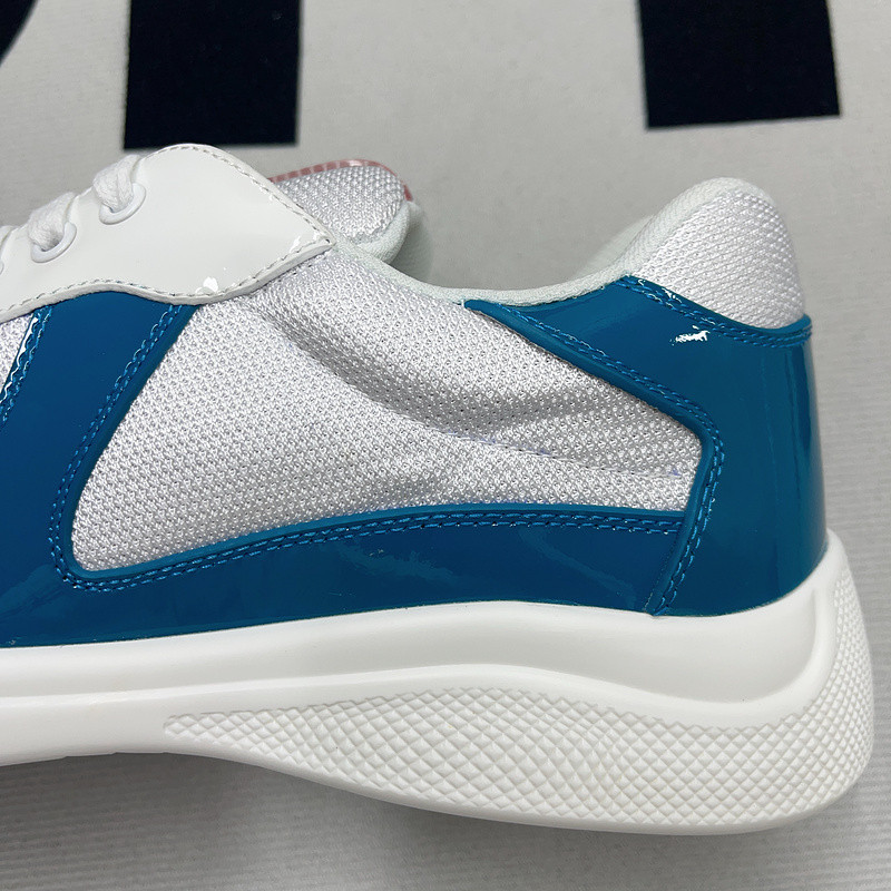 pr sneaker