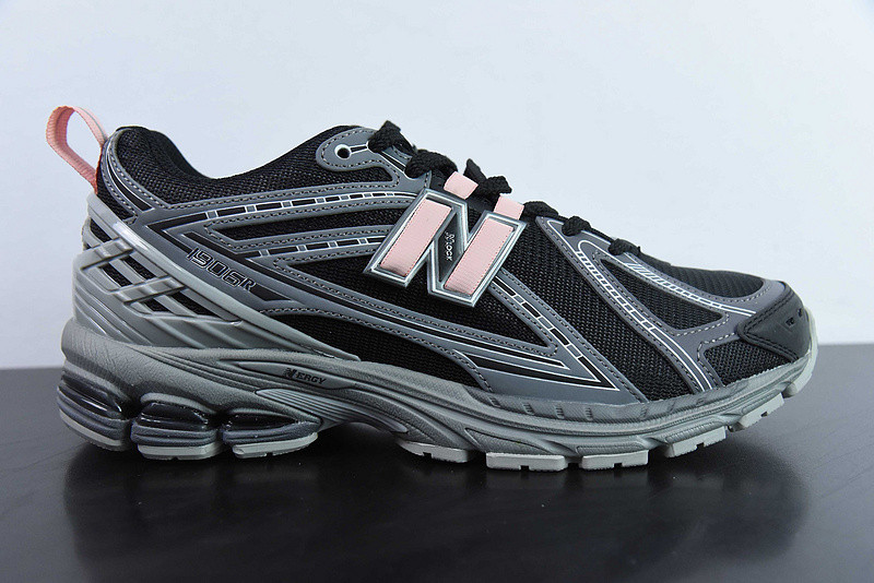 new balance sneaker