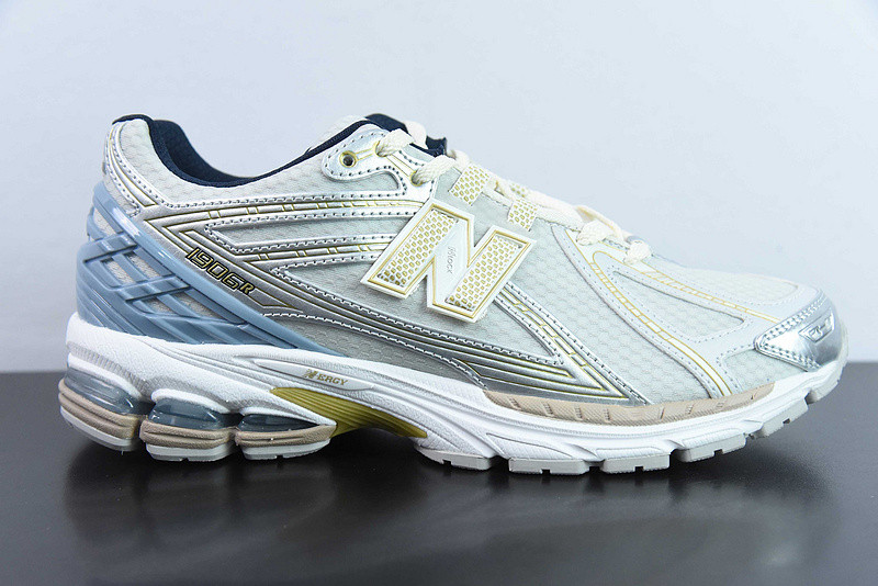 new balance sneaker