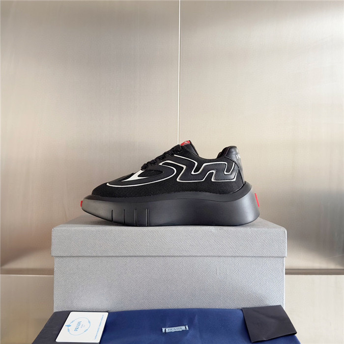 pr sneaker