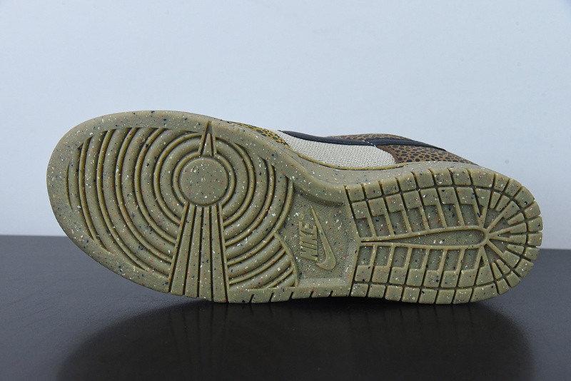 nike dunk low “safari” dx2654-200