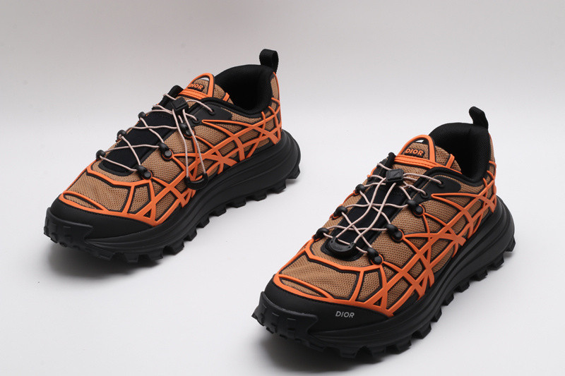 dio* sneaker
