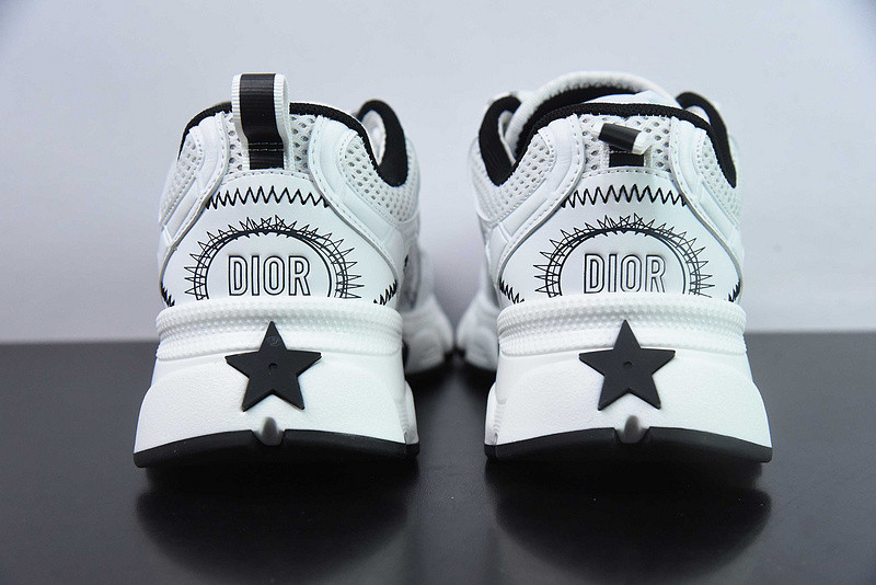 dio* sneaker