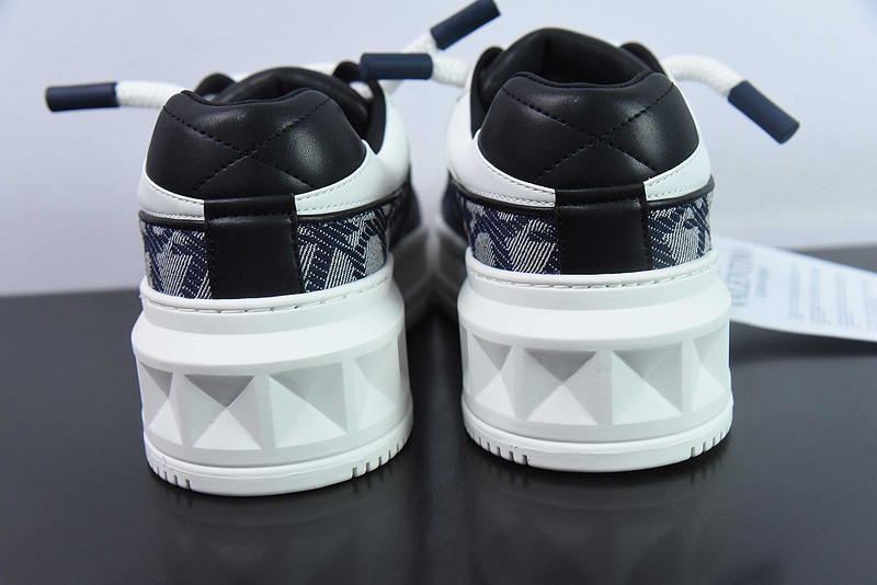 valentino sneaker