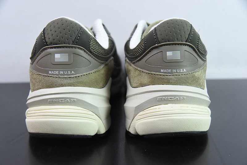 new balance sneaker