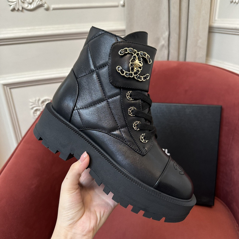 Ch*el sneaker