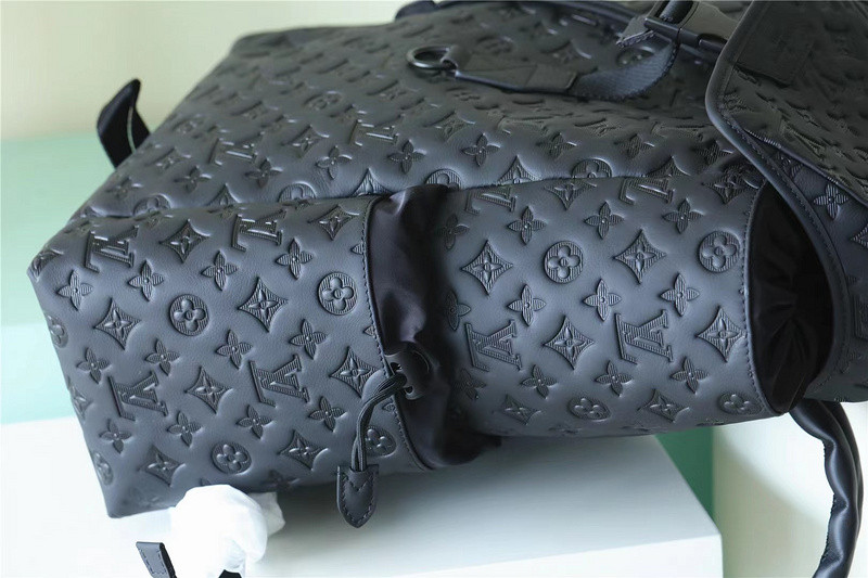 LVT PURSE