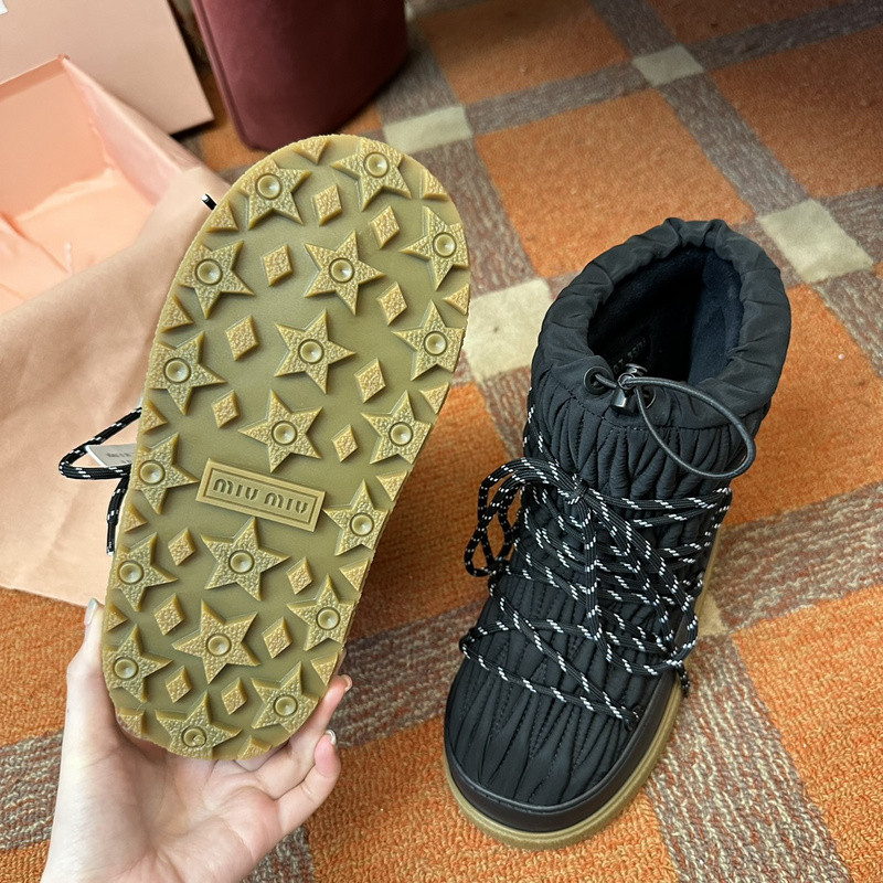 mIUMIU SNEAKER