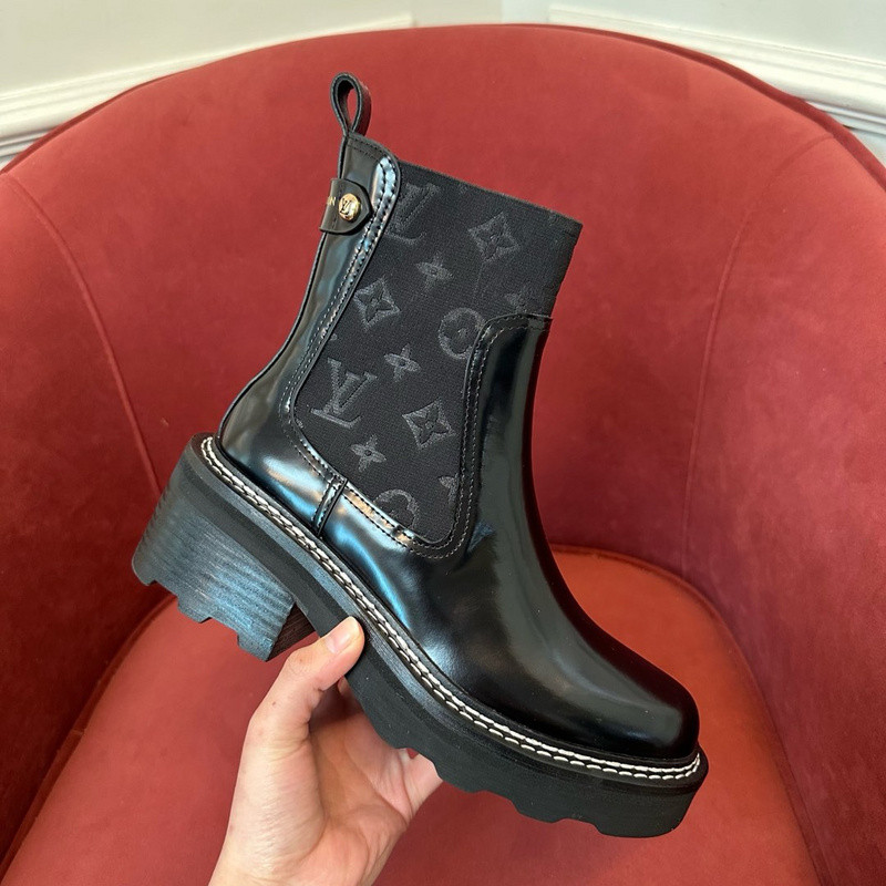 LVT BOOTS