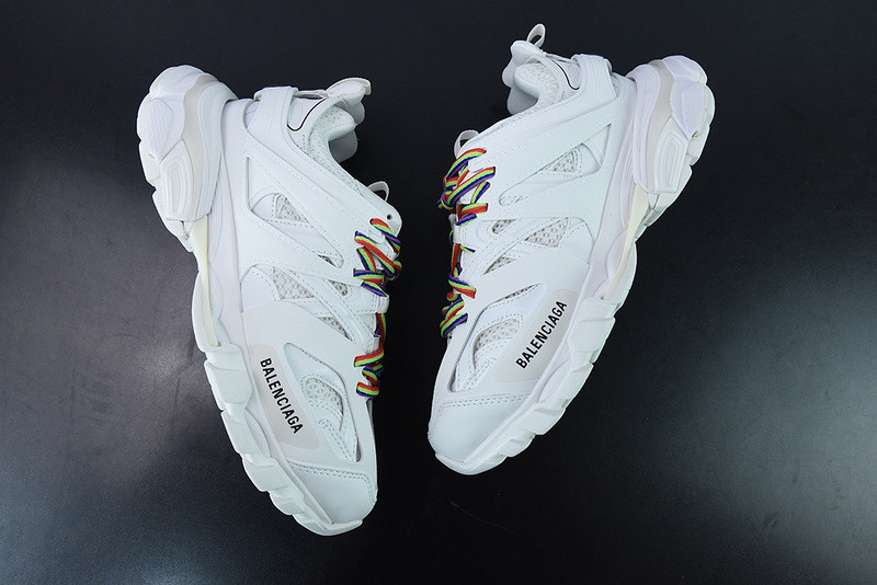 bc track sneaker