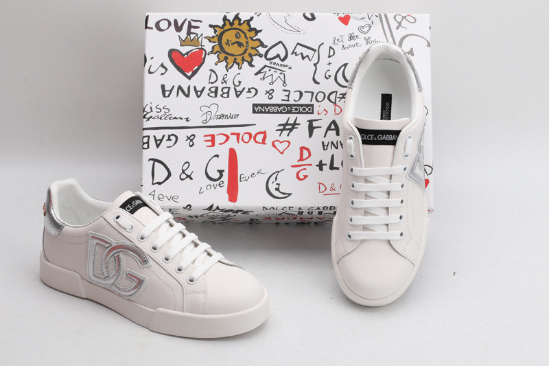 dg sneaker