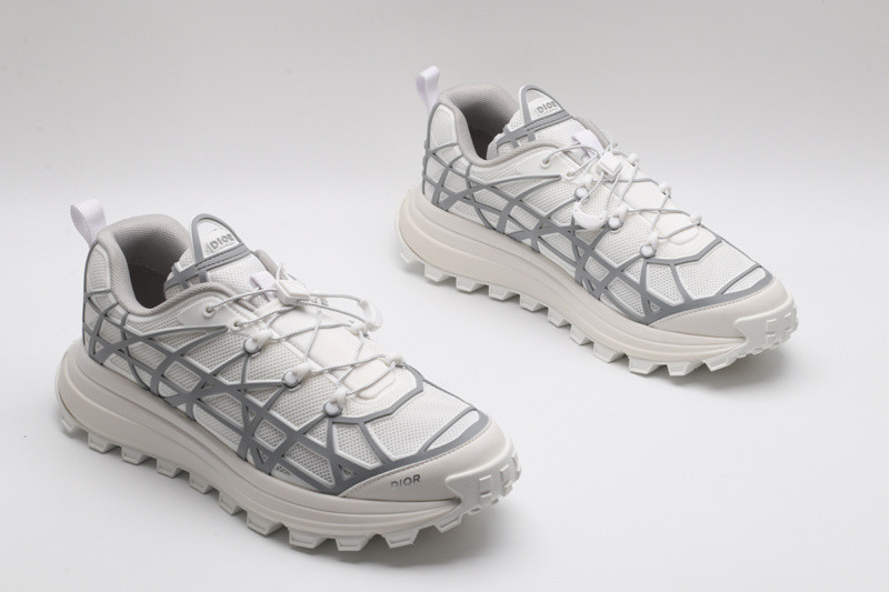 dio* sneaker